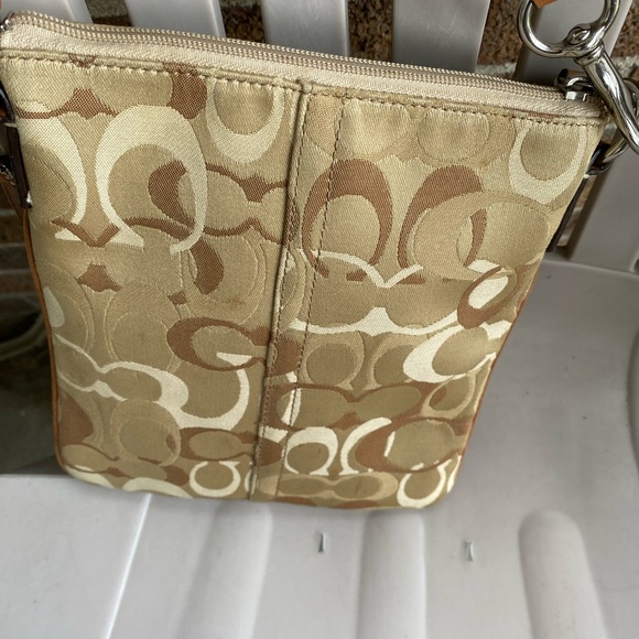 VINTAGE Coach Tan and White  Bag - Picture 8 of 9